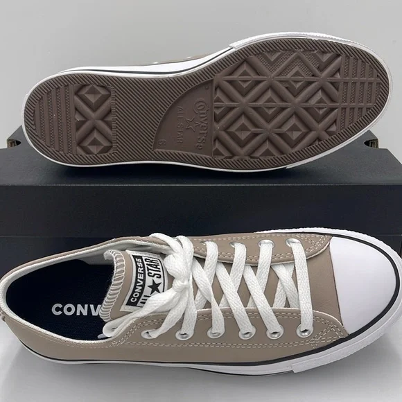 Converse WMNS Tan A14906C
CTAS LIFT OX
WONDER STONE/WHITE/BLACK Platforms - Picture 3 of 16